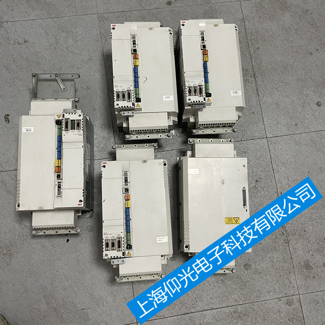 ABB/MotiFlex e180�ŷ��(q��)������E1011�S������