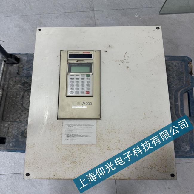 三菱變頻器FR-A200系列電動(dòng)機(jī)短路報(bào)SCF故障代碼維修
