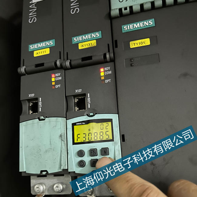 �S���S�����T���(q��)��(d��ng)��832�c�����Ɵo(w��)�r(sh��)�ͬ��զ����