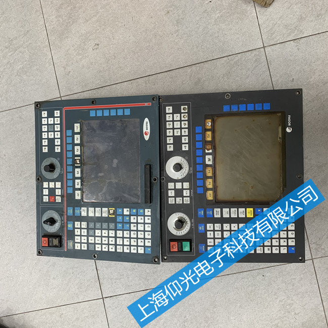 ���ݰl(f��)��(sh��)��ϵ�y(t��ng)CNC8037���F(xi��n)���@ʾ���o(w��)ݔ�����ϾS�����ڶ�