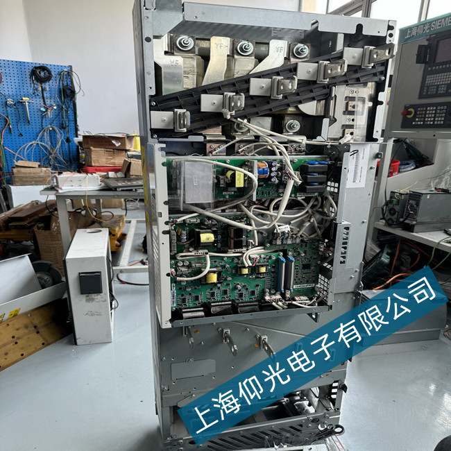 ɽ��ABB ACS880����׃�l����Ҋ(ji��n)���Ϲ��ϾS�����ڶ̼��g(sh��)��(qi��ng)Ч�ʸ�