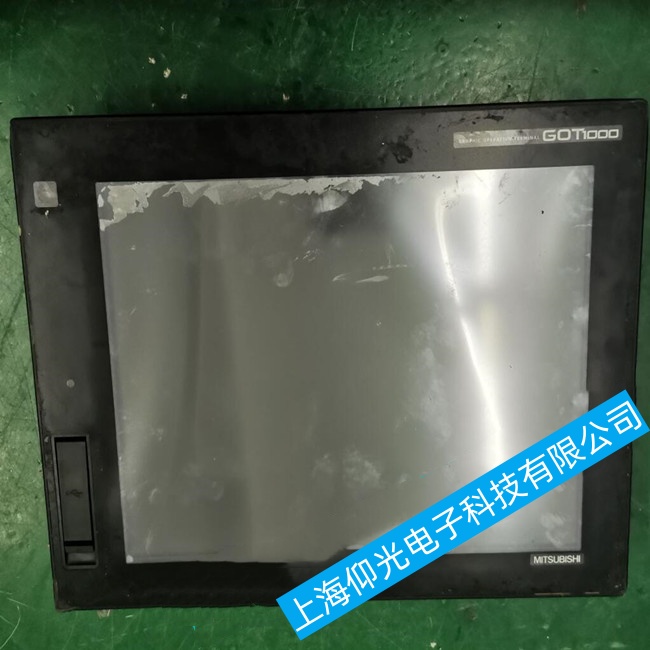 ��ɽ���⹤�ؙC(j��)FX3U-48MR/ESһֱͣ���چ���(d��ng)��(hu��)����ϾS�ރ�(y��u)�x��I(y��)